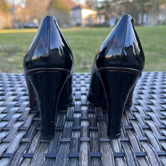Stuart WEITZMAN Black Patent Leather Peep Toe Wedges - Picture 5 of 16